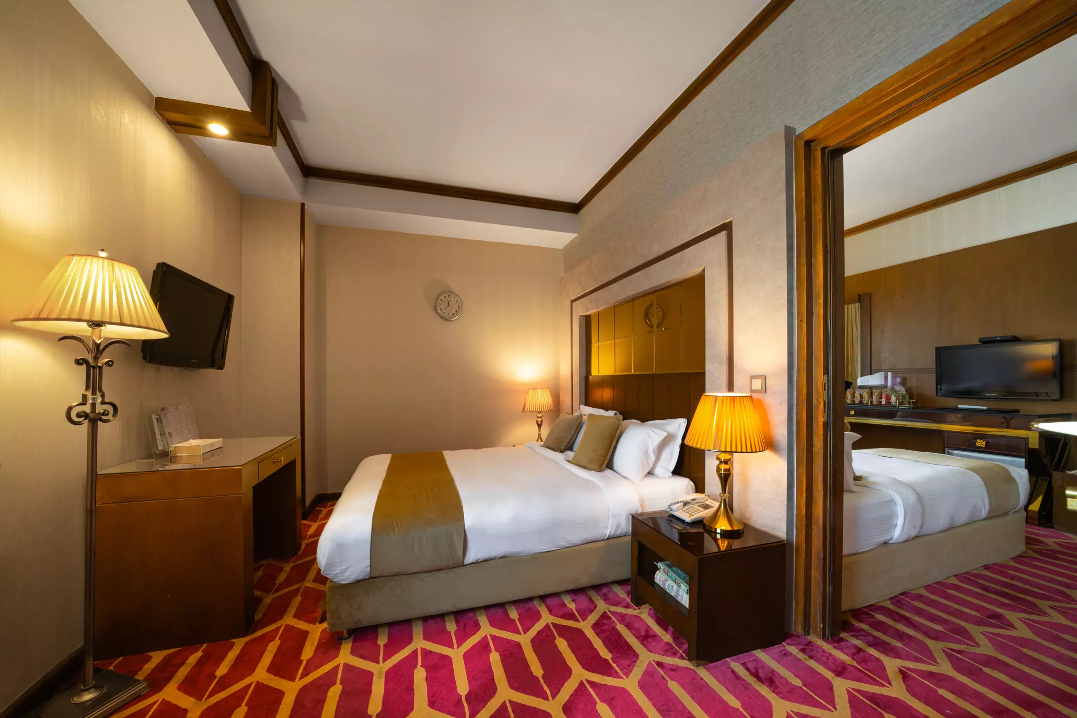 Alibaba https://cdn.alibaba.ir/ostorage/hotel-accommodation-images/69ff42b361ec039ef75b450f_سوییت چهارتخته اکونومی (1).webp